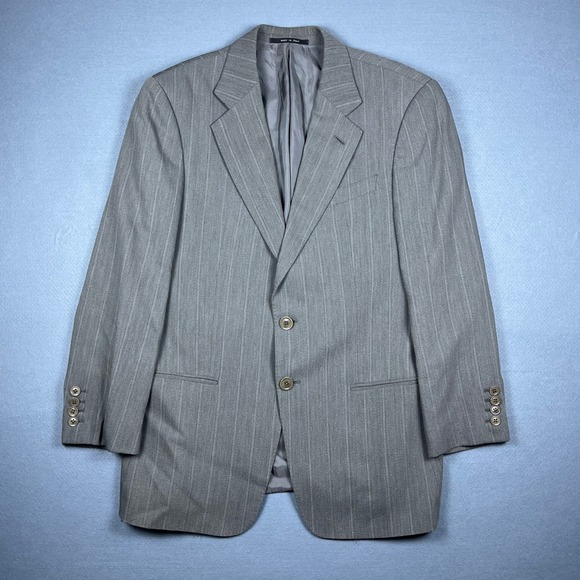 Armani Collezioni Other - Armani Collezioni Mens Grey Pinstripe Herringbone Blazer Made in Italy Size 40R
